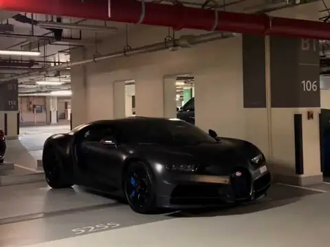 Bugatti Chiron (2016) spotted in Dubai, United Arab Emirates