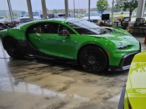 Bugatti Chiron (2020) spotted in Watertown, United States