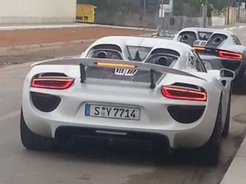 Porsche 918 Spyder spotted in Casablanca
