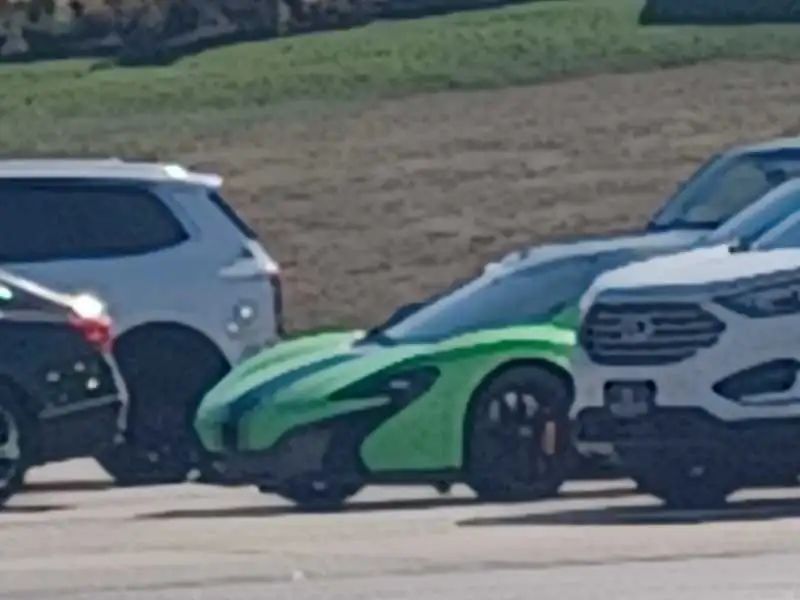 McLaren P1 spotted in Overland Park