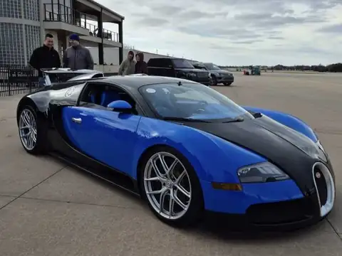 Bugatti Veyron (2010) spotted in Wichita, United States