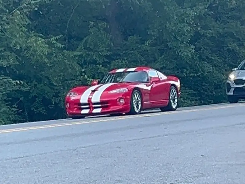 Dodge Viper spotted in Johns Creek