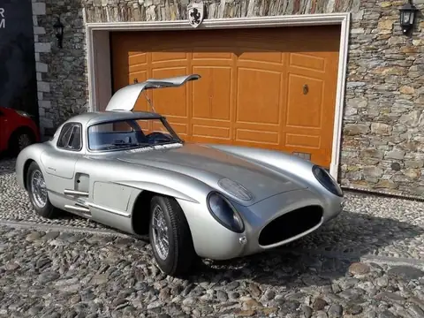 Mercedes-Benz 300 SLR spotted in Civita Castellana