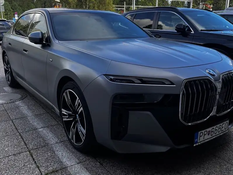 BMW 7 Series spotted in Poprad