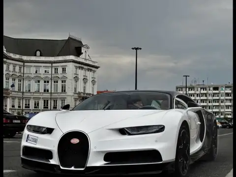 Bugatti Chiron (2017) spotted in Milan, Italy