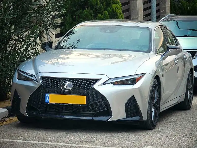 Lexus IS spotted in Battir