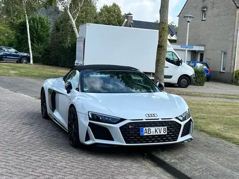 Audi R8 Spyder spotted in Helmond