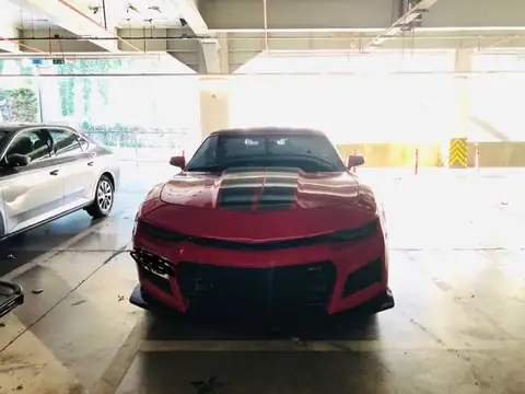 Chevrolet Camaro ZL1 (2017) spotted in Istanbul, Turkey