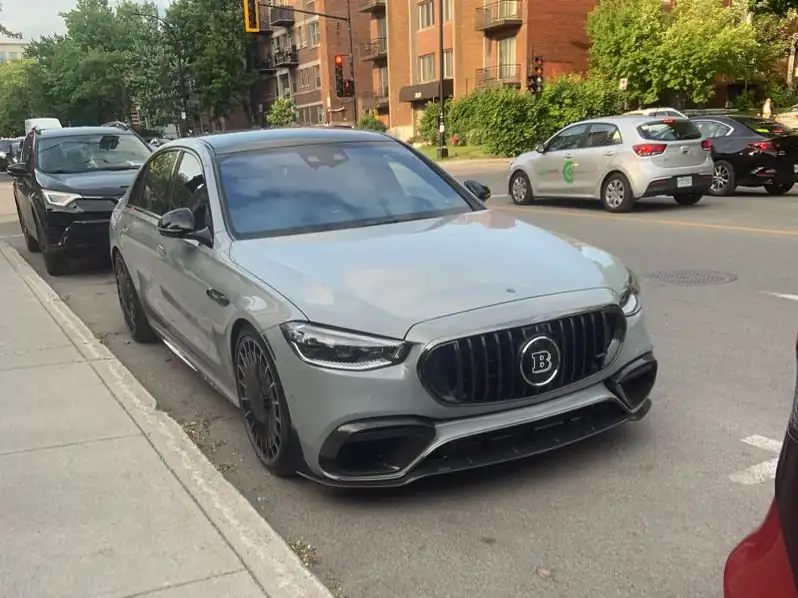 Mercedes-Benz S-Class (2022) spotted in Montréal, Canada