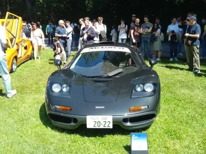 McLaren F1 spotted in Como