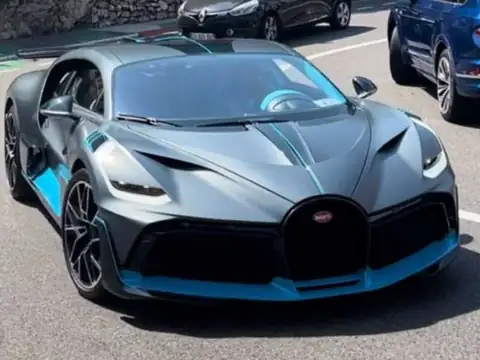 Bugatti Divo (2019) spotted in Lüdenscheid, Germany
