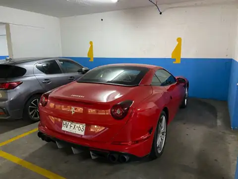 Ferrari California (2015) spotted in Viña del Mar, Chile