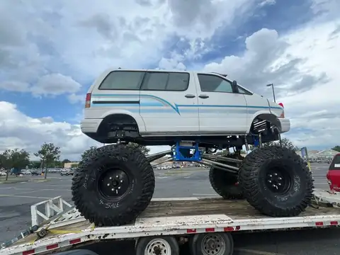 Dodge Ram Van (1990) spotted in Harrisburg, United States