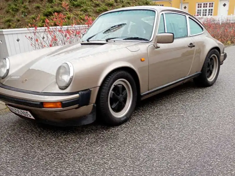 Porsche 911 spotted in Skagen