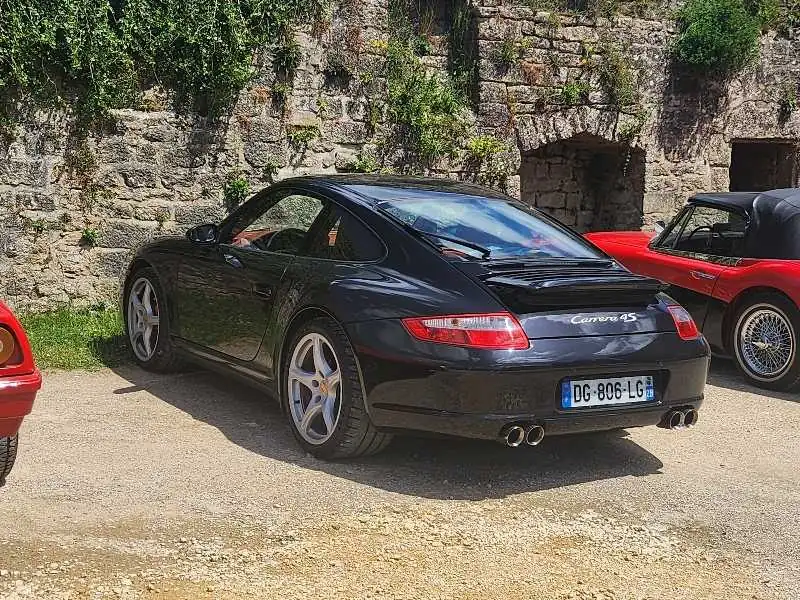 Porsche 911 Carrera 4S (2006) spotted in Châteauroux, France