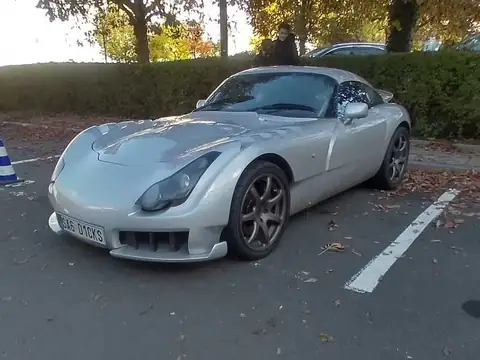 Noble M400 (2007) spotted in Karlovy Vary, Czechia