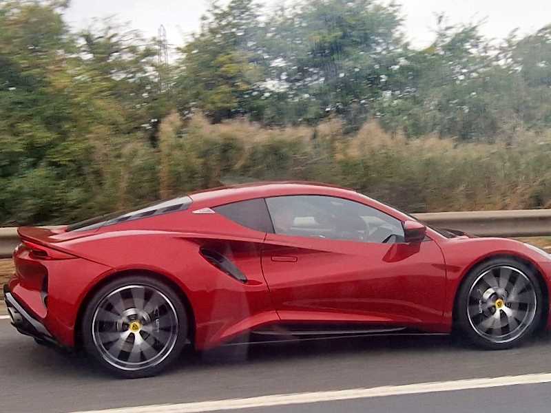 Ferrari SP3 spotted in Luton