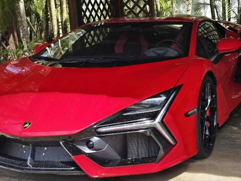 Lamborghini Revuelto spotted in La Romana