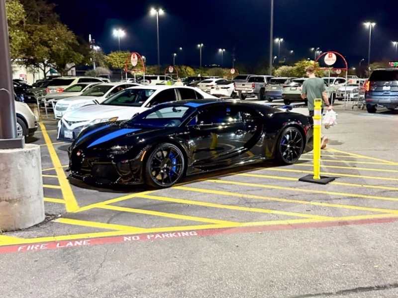 Bugatti Chiron spotted in Little Rock