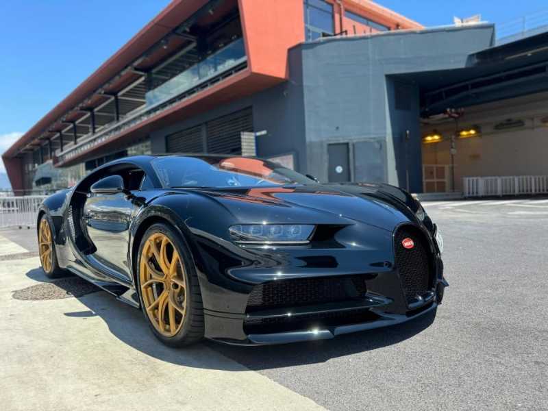 Bugatti Chiron spotted in Oberlin