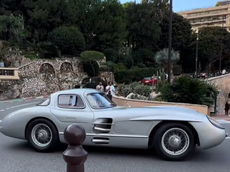 Mercedes-Benz 300 SLR spotted in Monaco