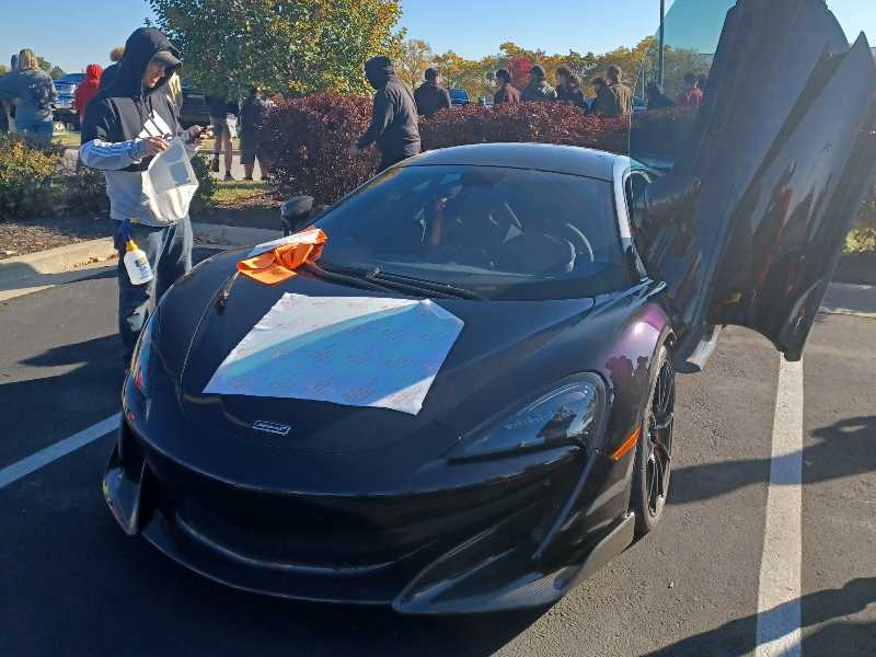 McLaren P1 spotted in Overland Park