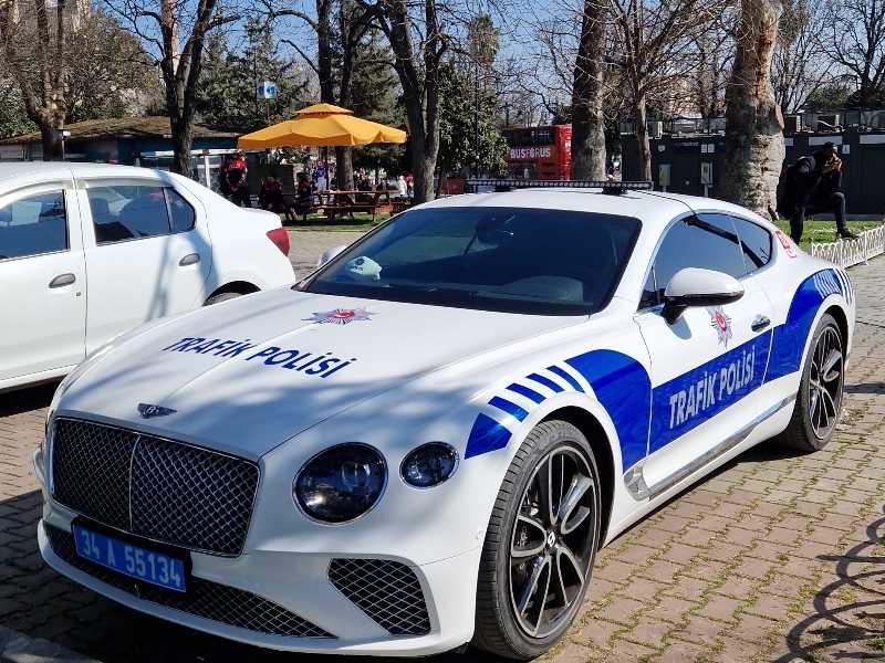 Bentley Continental GT spotted in Istanbul