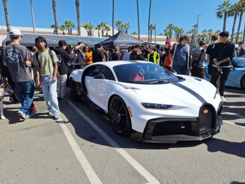 Bugatti Chiron spotted in Huntington Beach