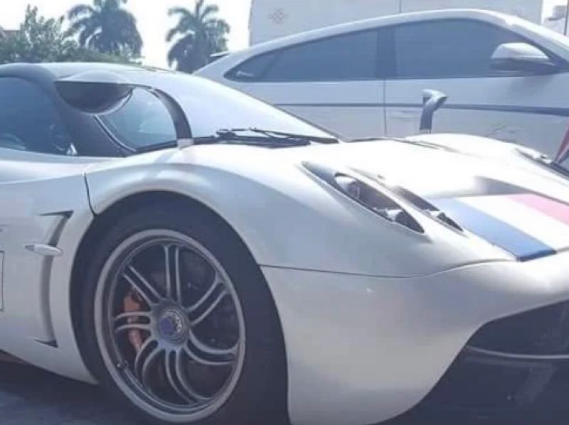 Pagani Huayra spotted in Da Nang