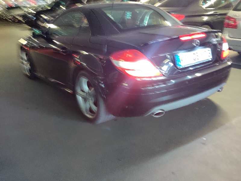 Mercedes-Benz SLK 350 spotted in Dublin