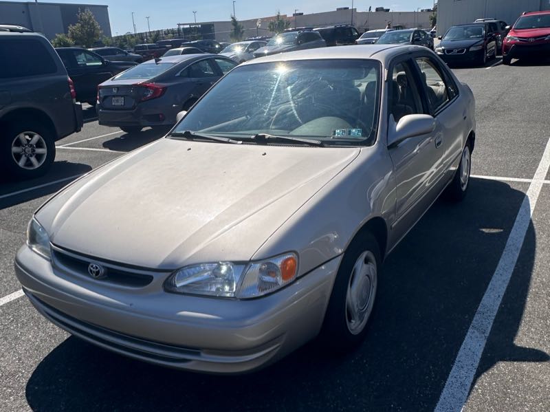 Toyota Corolla (1999) spotted in Philadelphia, United States