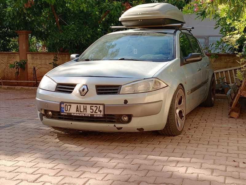 Renault Megane (2003) spotted in Antalya, Turkey