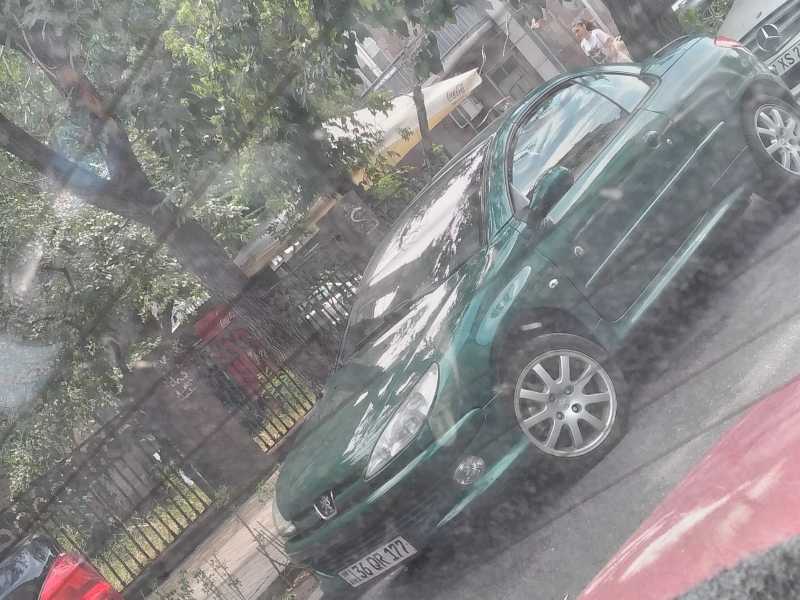 Peugeot 206 CC spotted in Tsovasar