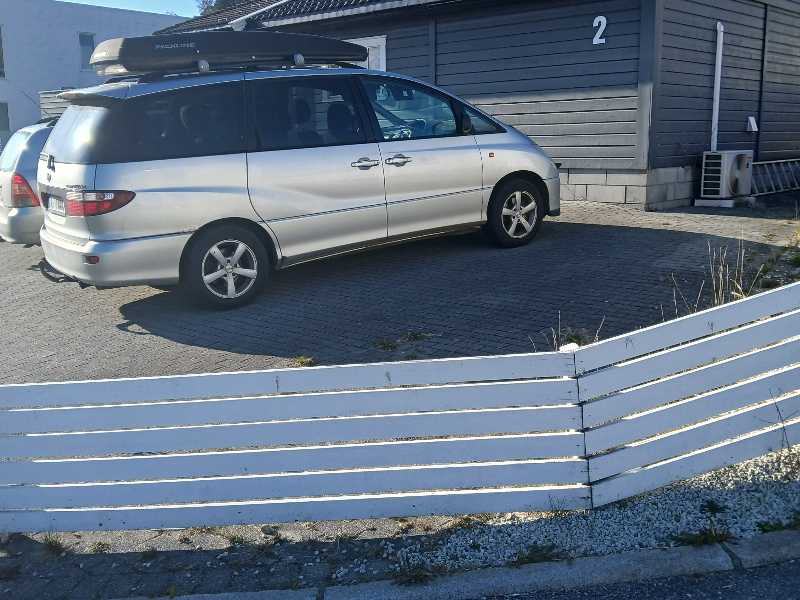 Toyota Estima spotted in Sandnes