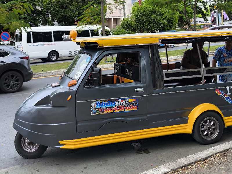 Bajaj RE spotted in Phra Phutthabat