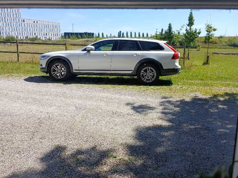 Volvo V90 Cross Country spotted in Malmö