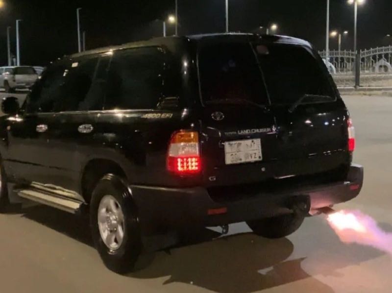 Toyota Land Cruiser (2002) spotted in Makkah Region, Saudi Arabia