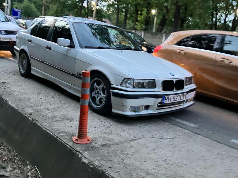 BMW 3 Series E36 spotted in Ploieşti