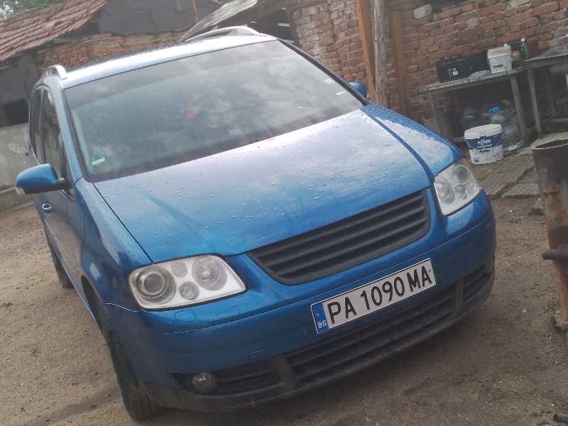 Volkswagen Touran spotted in Pazardzhik