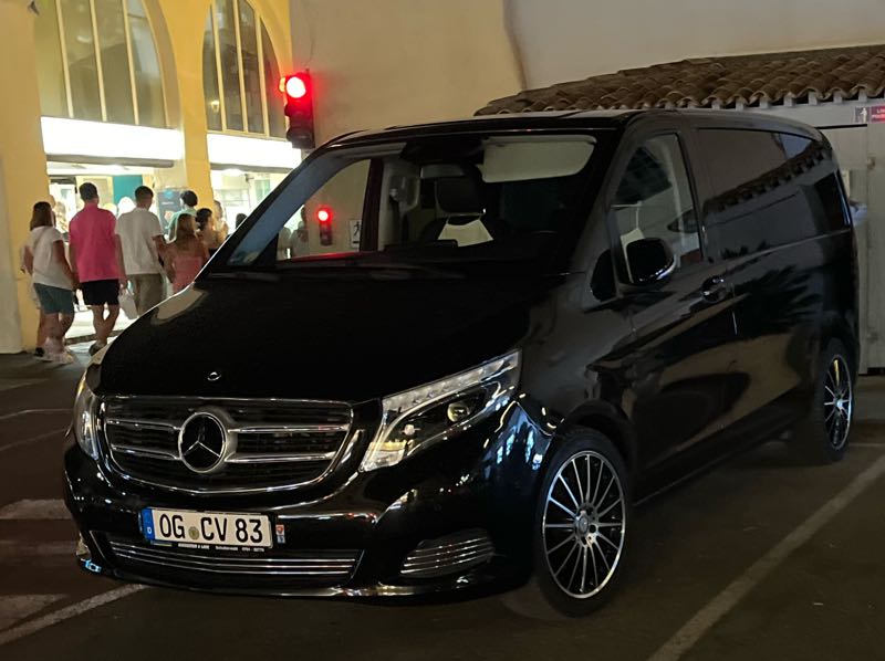 Mercedes-Benz V-Class spotted in Fréjus