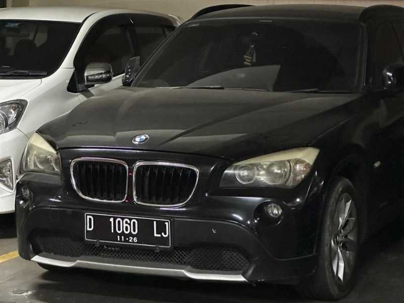BMW X1 (2011) spotted in Bandung, Indonesia