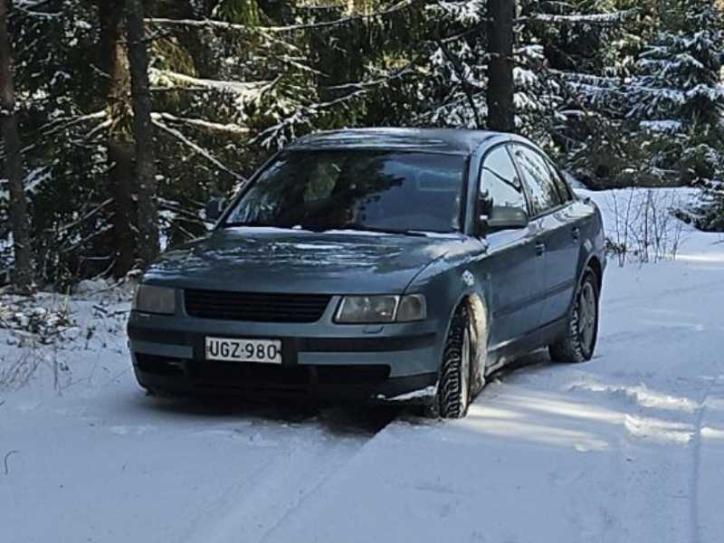 Volkswagen Passat (1998) spotted in Viitasaari, Finland