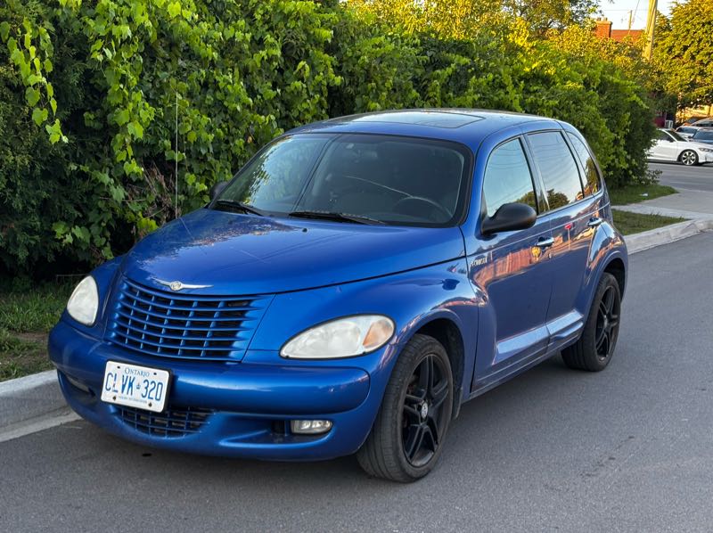 Chrysler PT Cruiser spotted in Ottawa