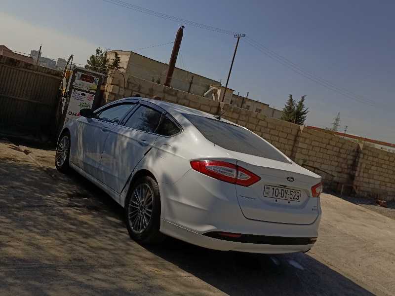 Ford Fusion spotted in Baku