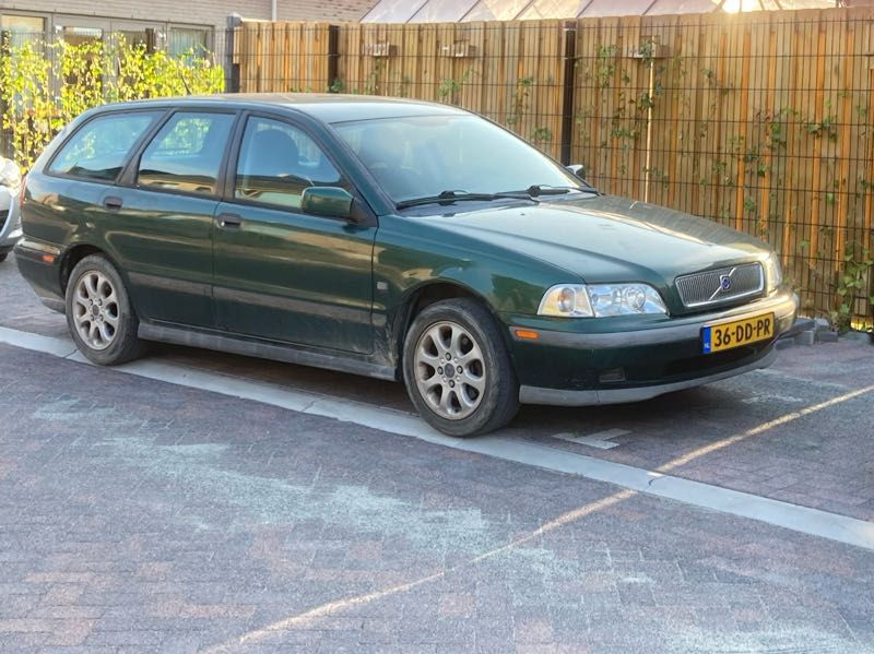 Volvo V40 (2000) spotted in Alkmaar, The Netherlands