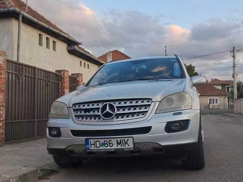 Mercedes-Benz ML-Class spotted in Hunedoara