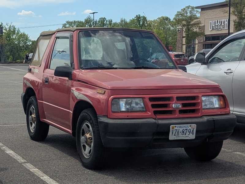 Geo Tracker (1995) spotted in Richmond, United States