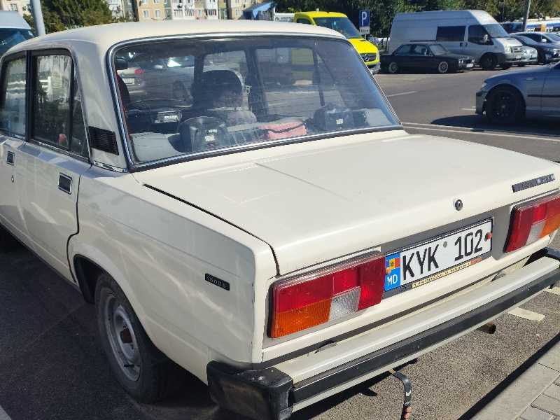 Lada 1600 spotted in Chisinau
