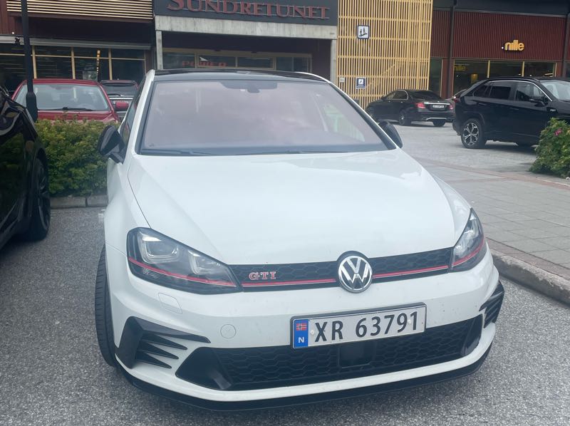 Volkswagen Golf GTI (2017) spotted in Ål, Norway