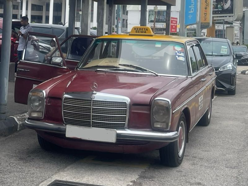 Mercedes-Benz W115 spotted in Malacca